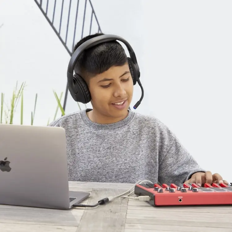 Headset Belkin SoundForm Adapt voor thuisonderwijs